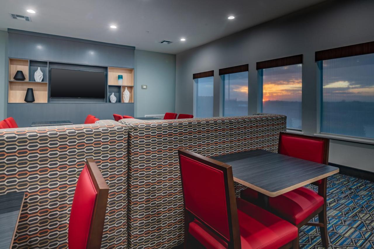 Holiday Inn Express & Suites N Waco Area - West By Ihg מראה חיצוני תמונה