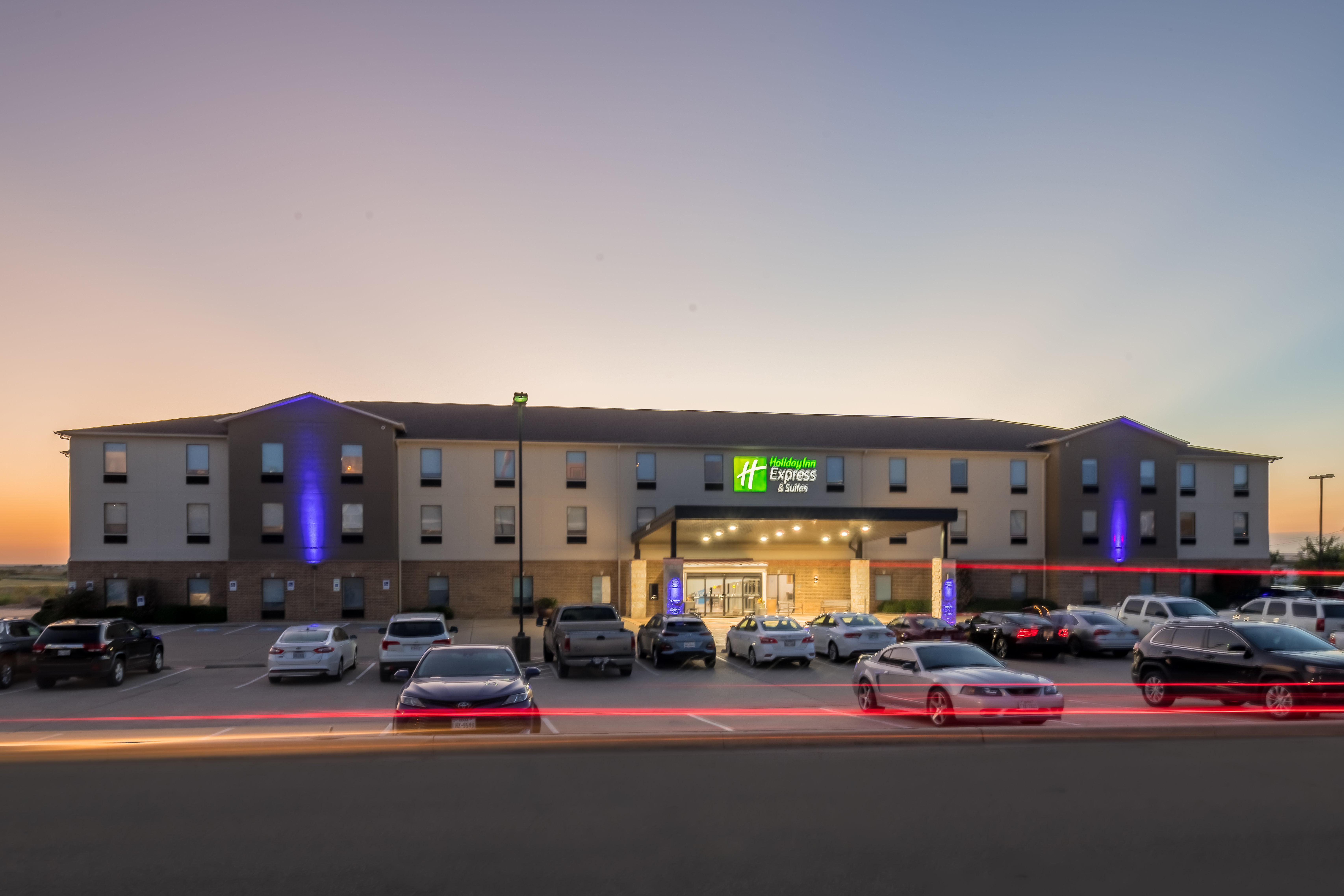 Holiday Inn Express & Suites N Waco Area - West By Ihg מראה חיצוני תמונה